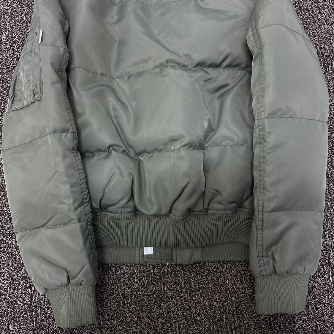 디스이즈네버댓 MA-1 다운 패딩 봄버 자켓 카키 S 상품이미지9