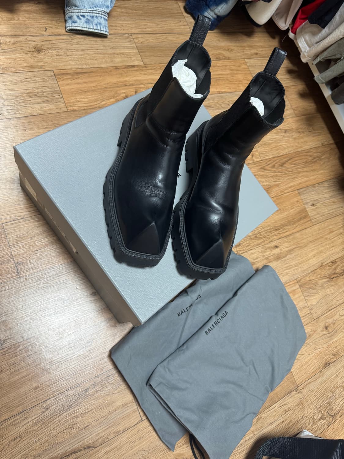 발렌시아가 라이노 부츠 팝니다 상품이미지2