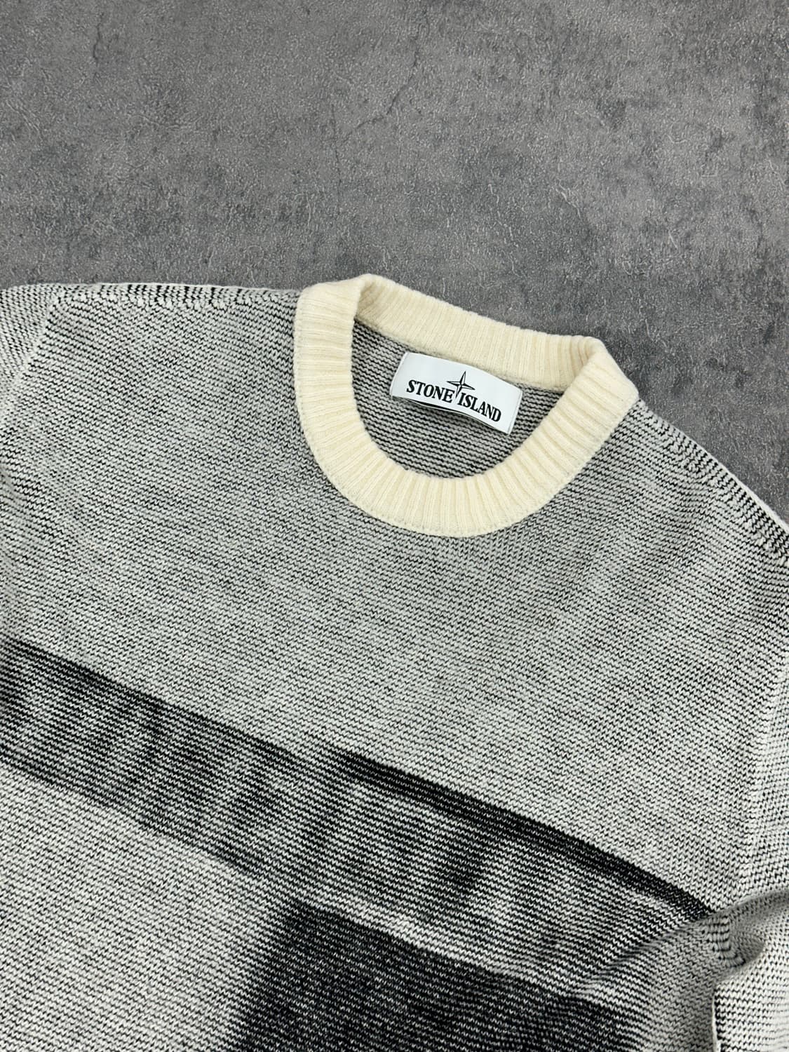 정품 스톤아일랜드 니트S 상품이미지5