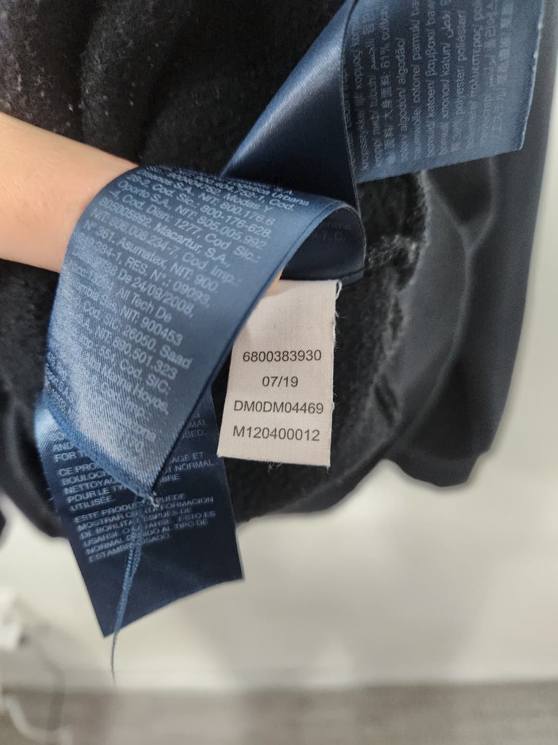 [정품] 타미 진스 스몰 플래그 로고 맨투맨 블랙 상품이미지3