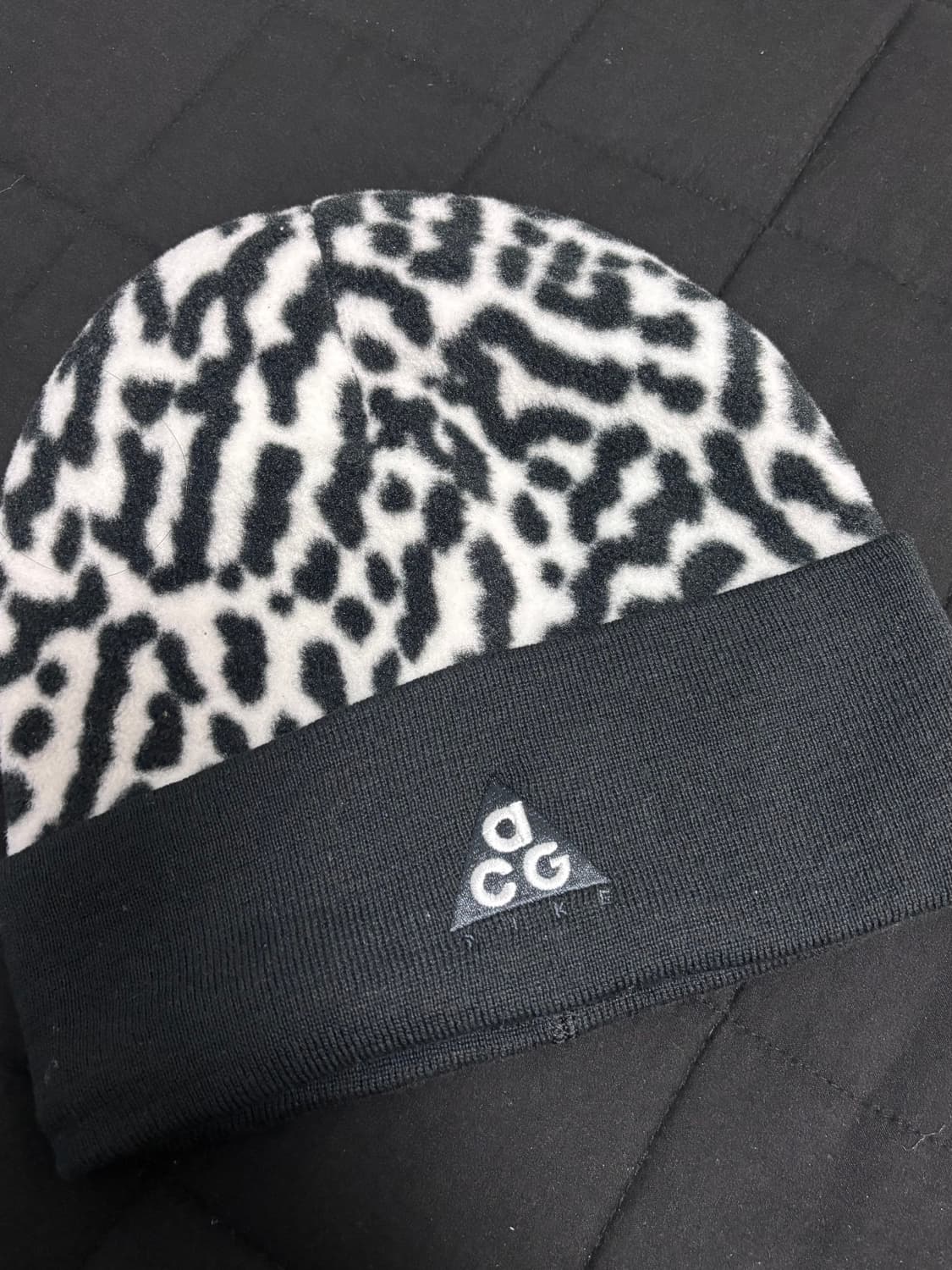 나이키 ACG 레오파드 비니 상품이미지1