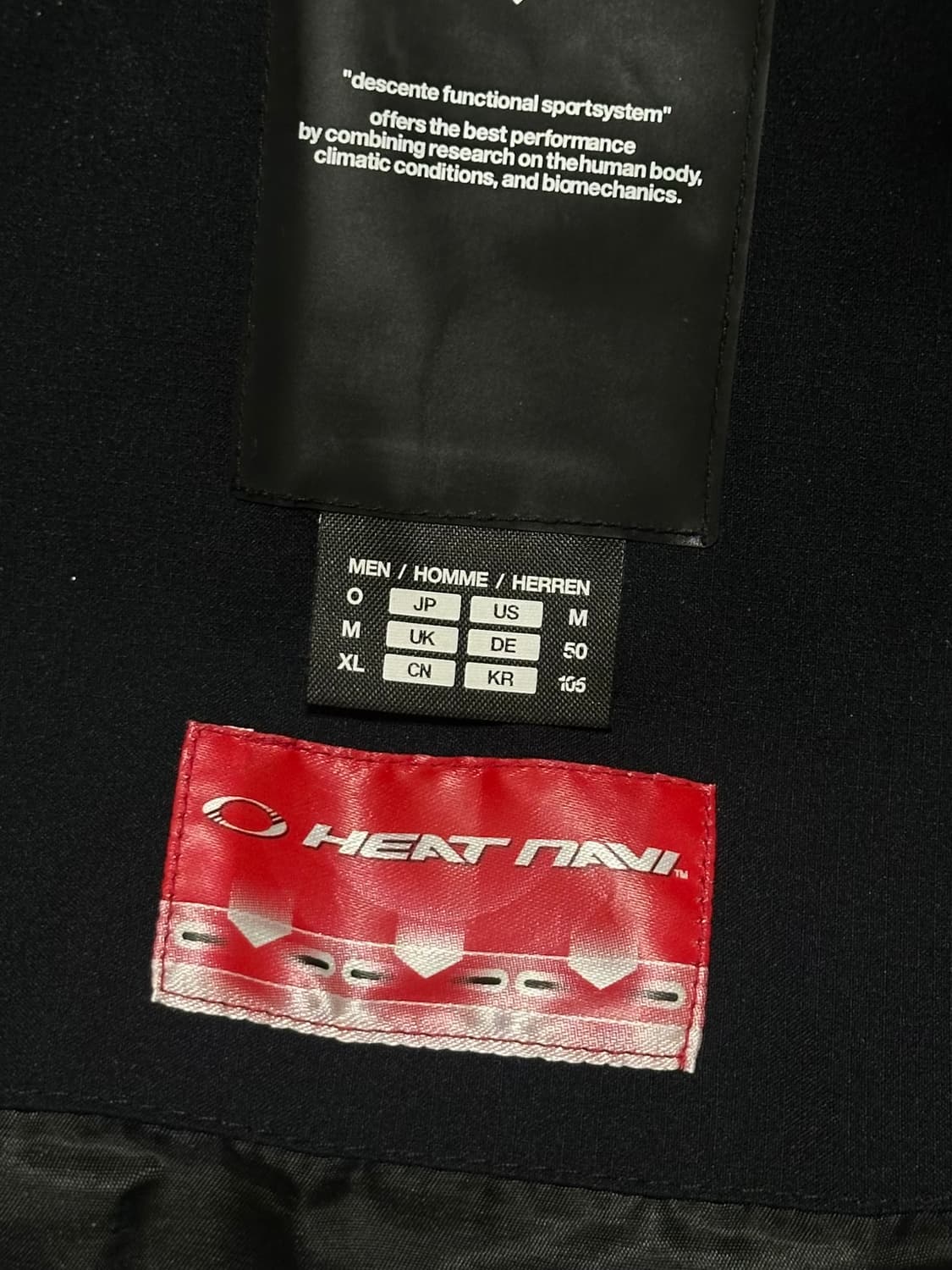 DESCENTE 데상트 스폰서 패딩 블랙 XL 상품이미지2