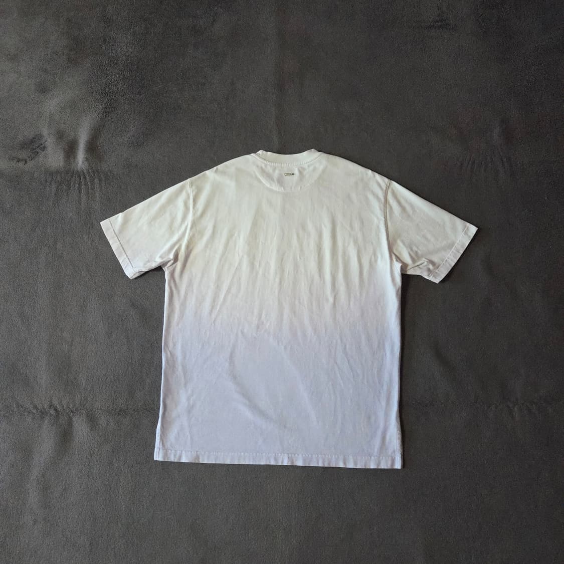 솔리드옴므 그래픽 그라데이션 반팔 티셔츠 46 상품이미지2