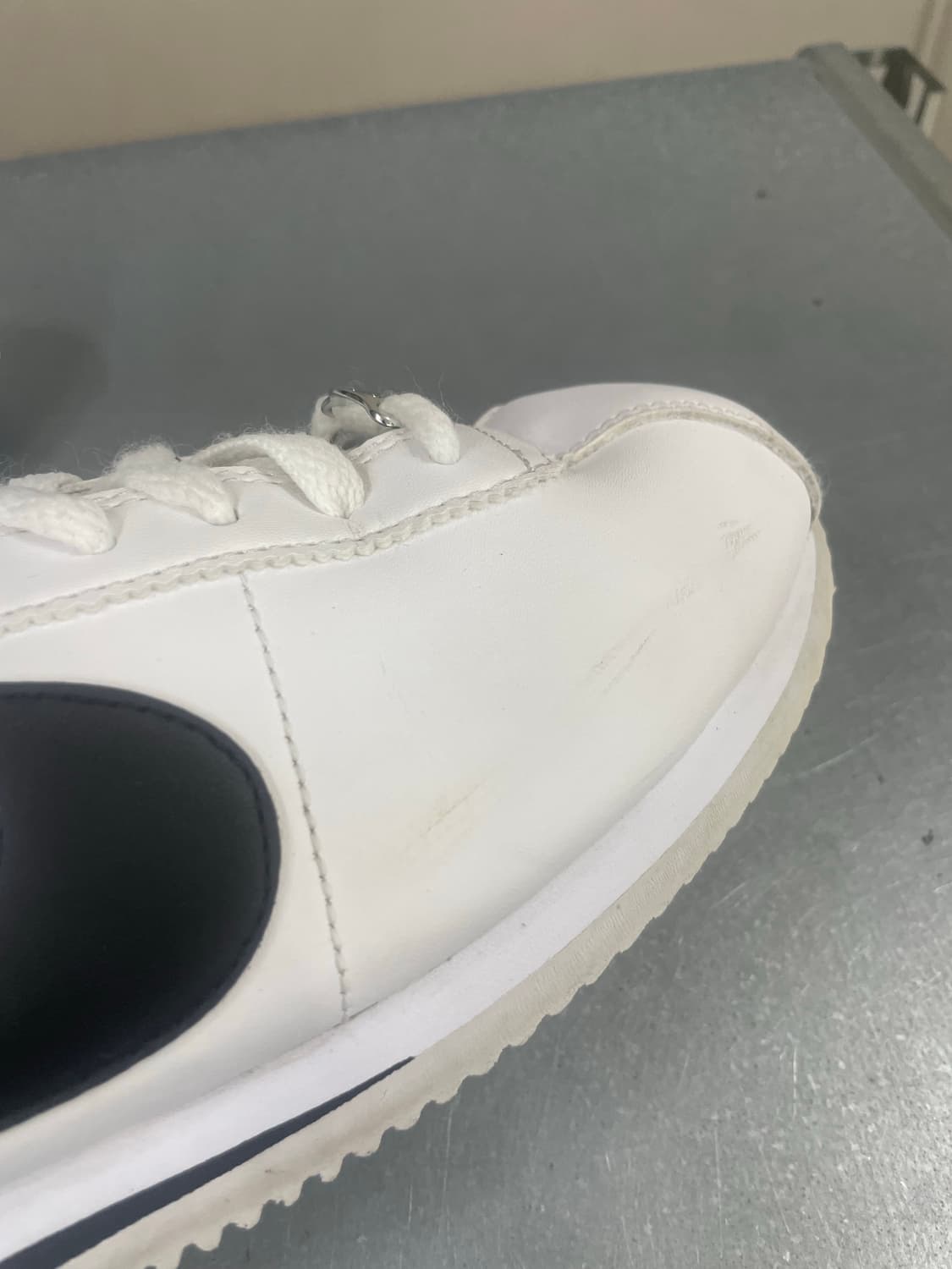 나이키 코르테즈 화이트 블랙 275 상품이미지7