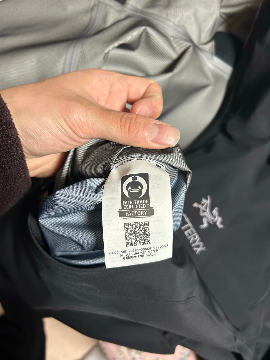 아크테릭스 베타LT자켓 블랙 L사이즈 23FW 상품이미지7