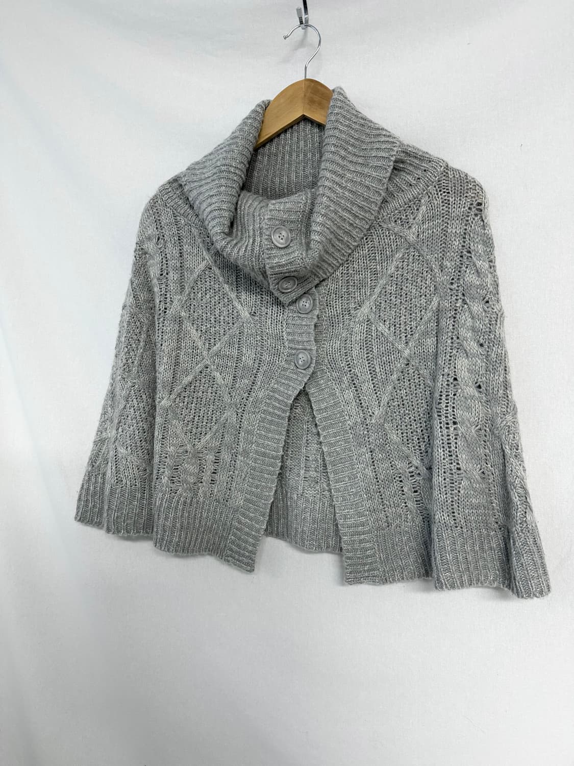 폴딩 넥 버튼 니트 케이프 상품이미지3