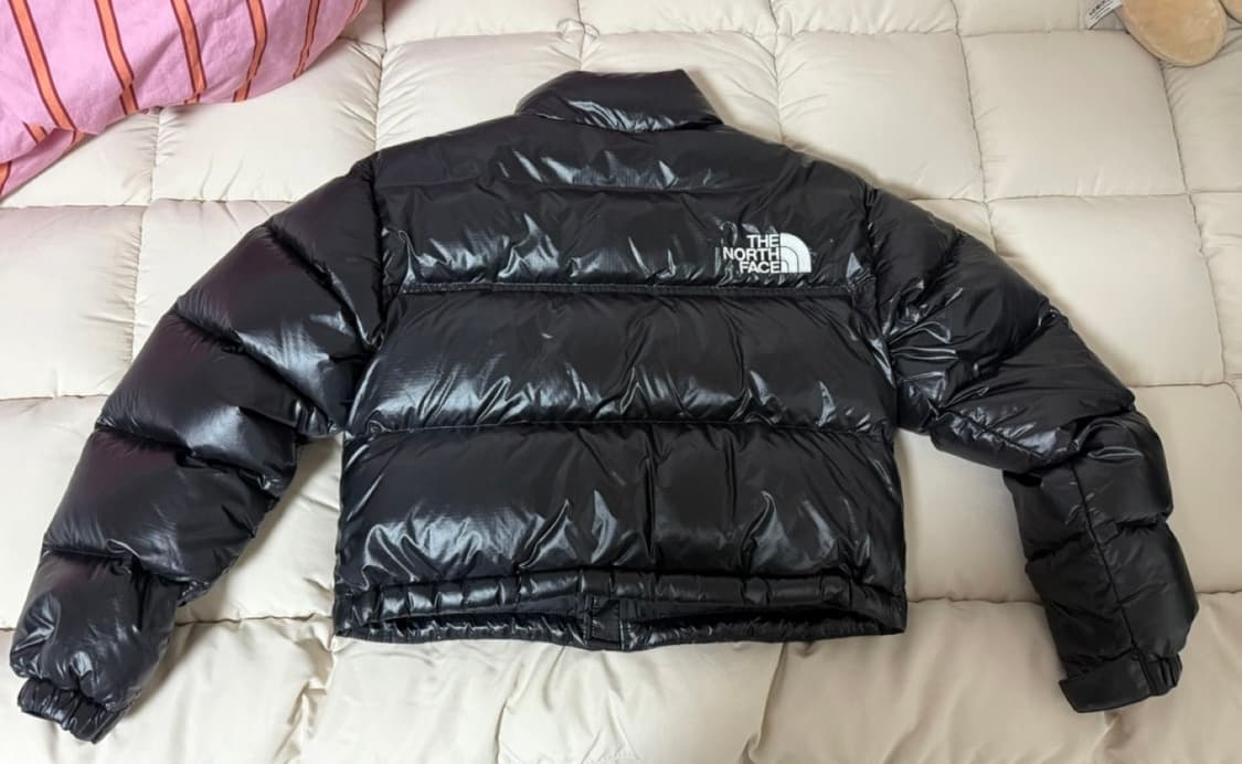 노스페이스 여성 숏 눕시 블랙 상품이미지2