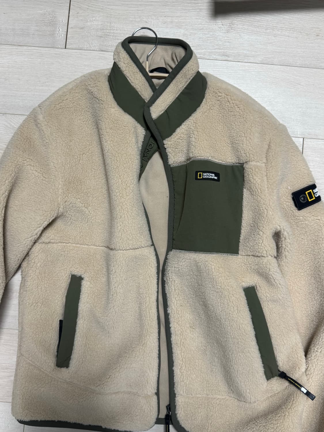 (새상품) 내셔널지오그래픽 플리스 집업 베이지 S 상품이미지3