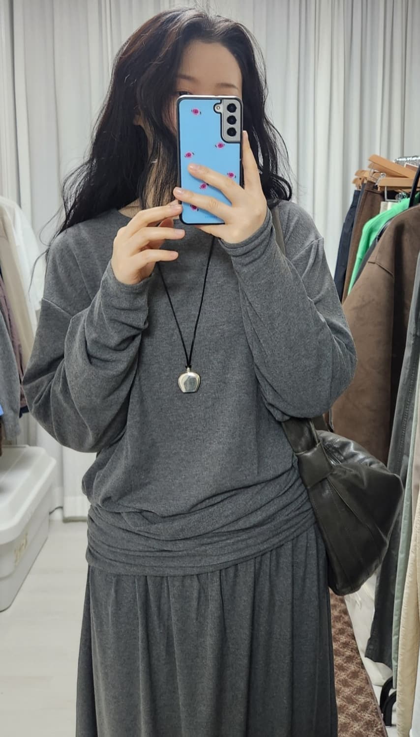 르메르 범백 라지 앤트러사이트 판매합니다. 상품이미지3