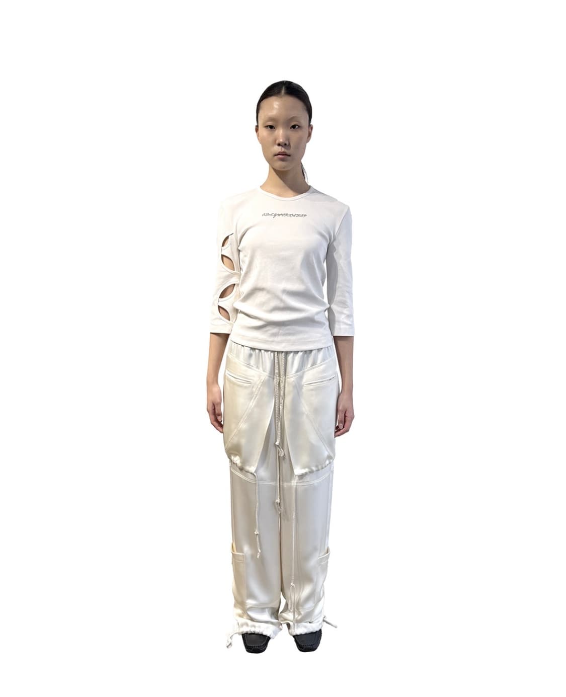 오들리워크샵 cutout tee 상품이미지1