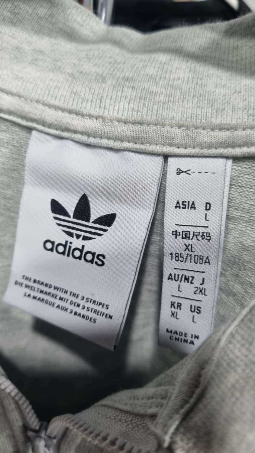 아디다스 불꽃마크 회색 긴팔티 105(xL) 컨디션10/9 상품이미지3