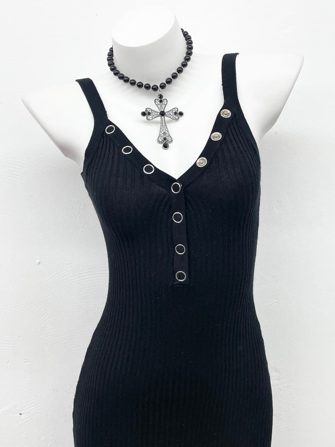 블랙 골지 버튼 원피스 상품이미지2