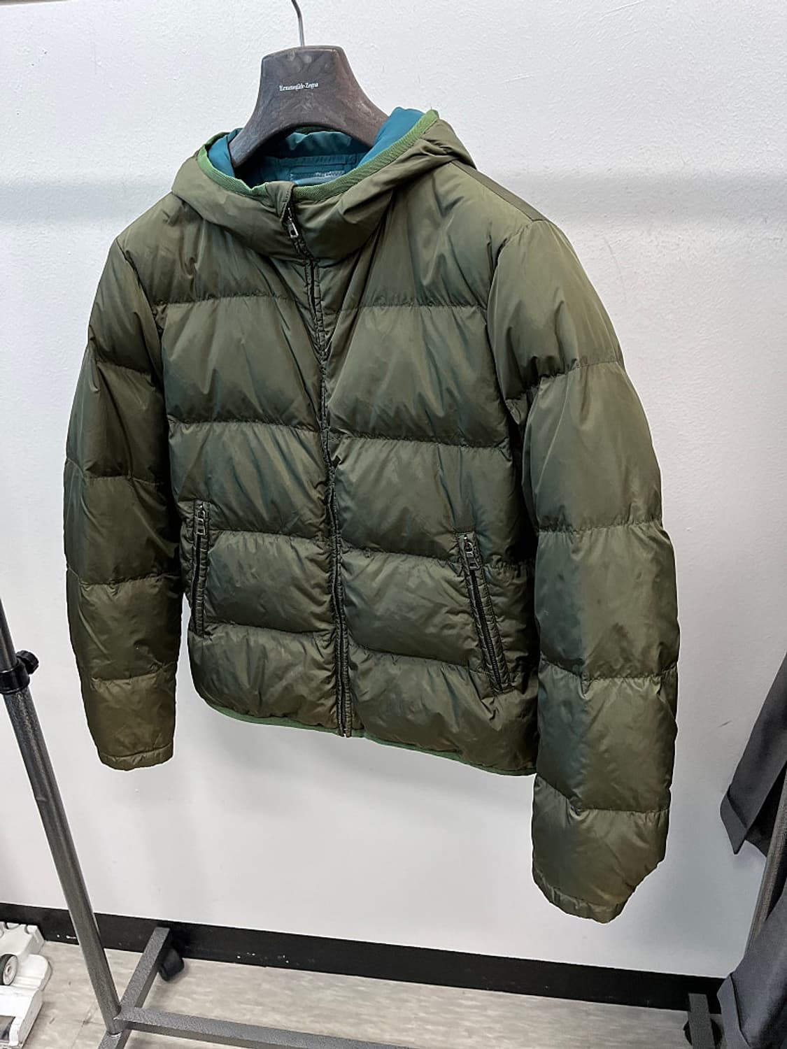 95) 프라다 카키 다운패딩  상품이미지1