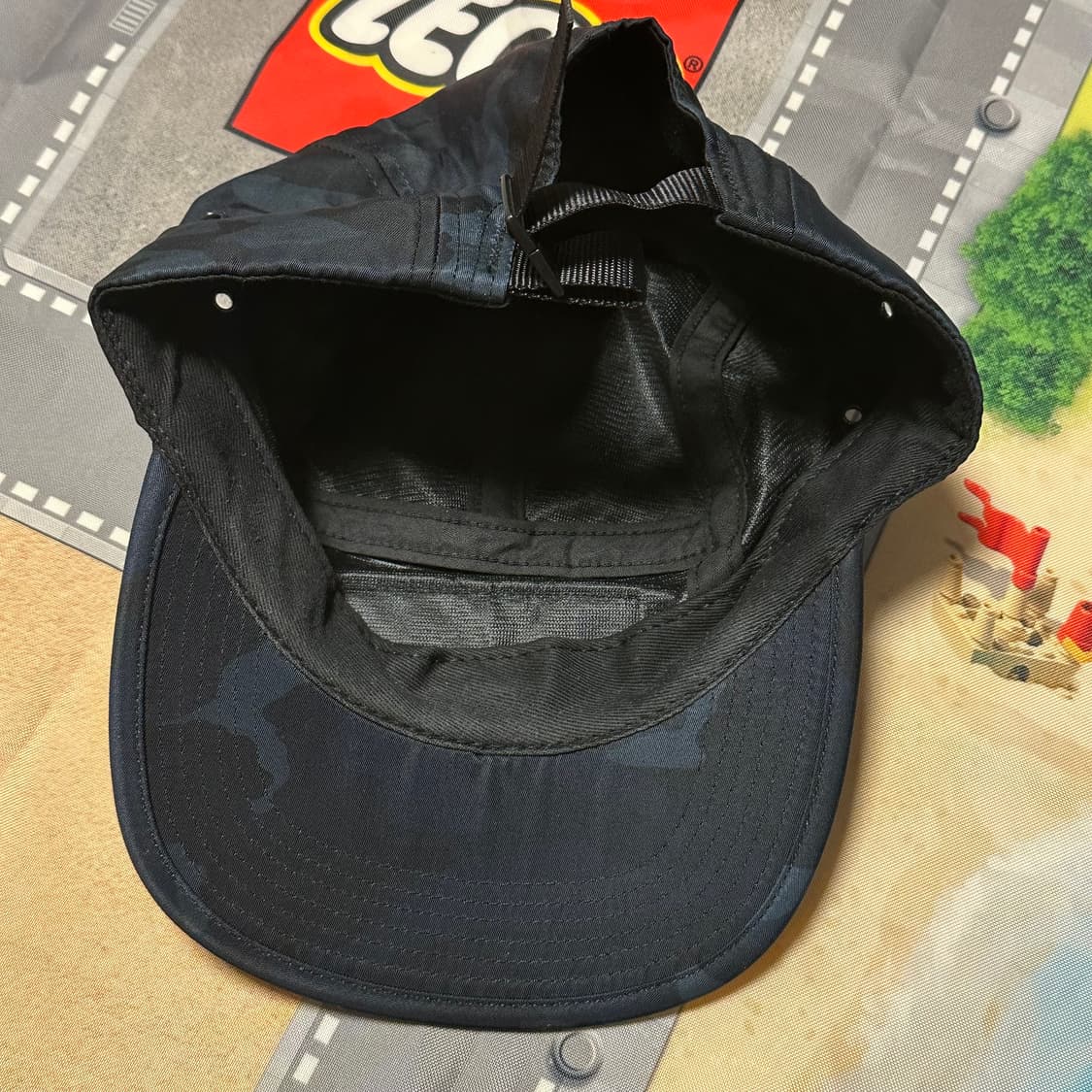 슈프림 나일론 카모 캠프캡 네이비 상품이미지4