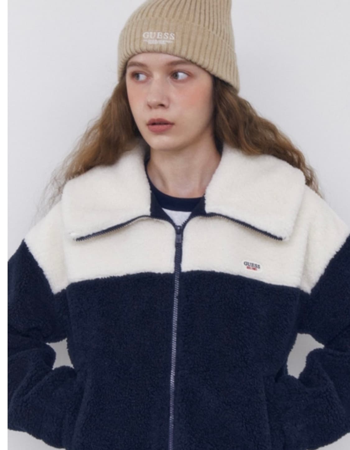 수지 게스 뽀글이 네이비 상품이미지2