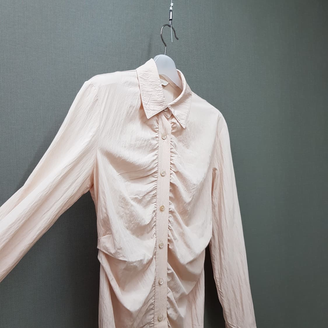 오르 ORR 셔링 디테일  블라우스 S사이즈 상품이미지3