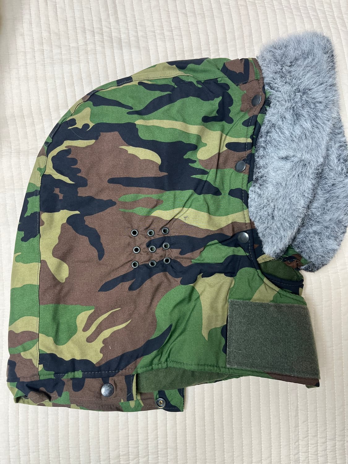 [비현용] 얼룩무의 방한두건(털모자) 포함 스키파카 판매 상품이미지2