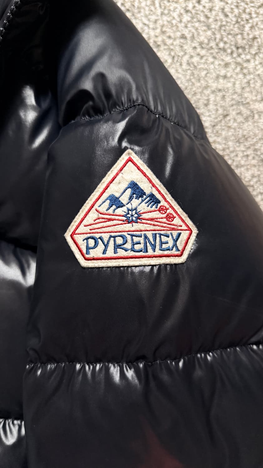 피레넥스 유광 빈티지 미씩 블랙 패딩 M 상품이미지4
