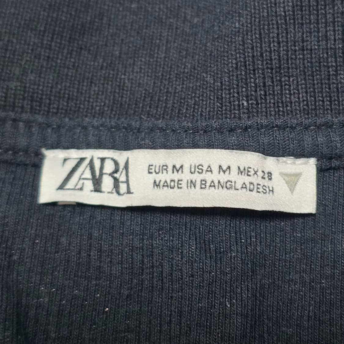 Zara 빈티지 블랙 크롭 카라넥 반팔티셔츠 상품이미지4