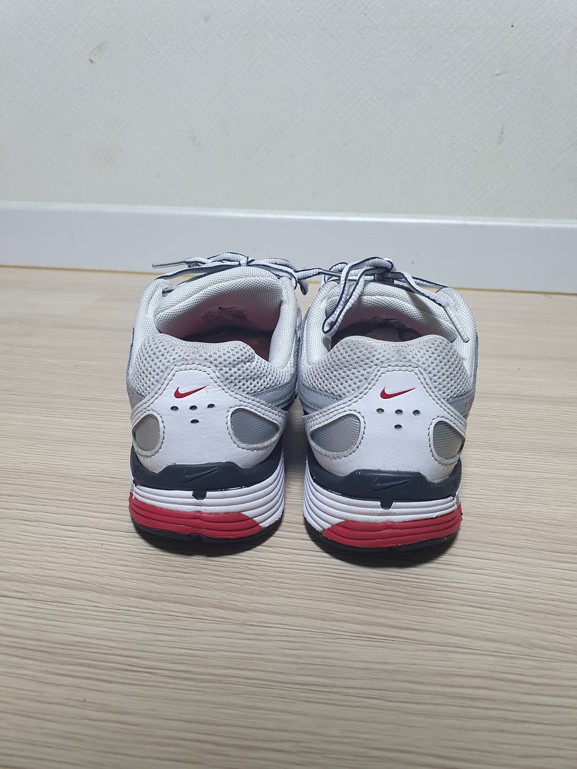 나이키 P-6000 실버 레드 운동화 245 상품이미지5