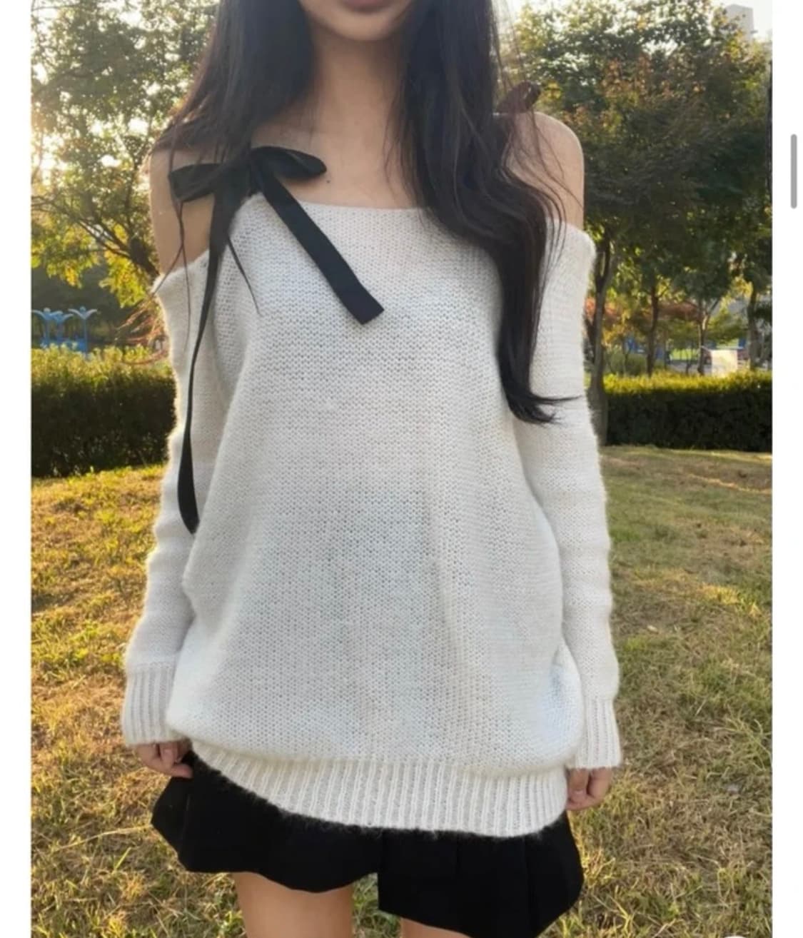 리본 오프숄더 니트 (연말룩) 상품이미지1