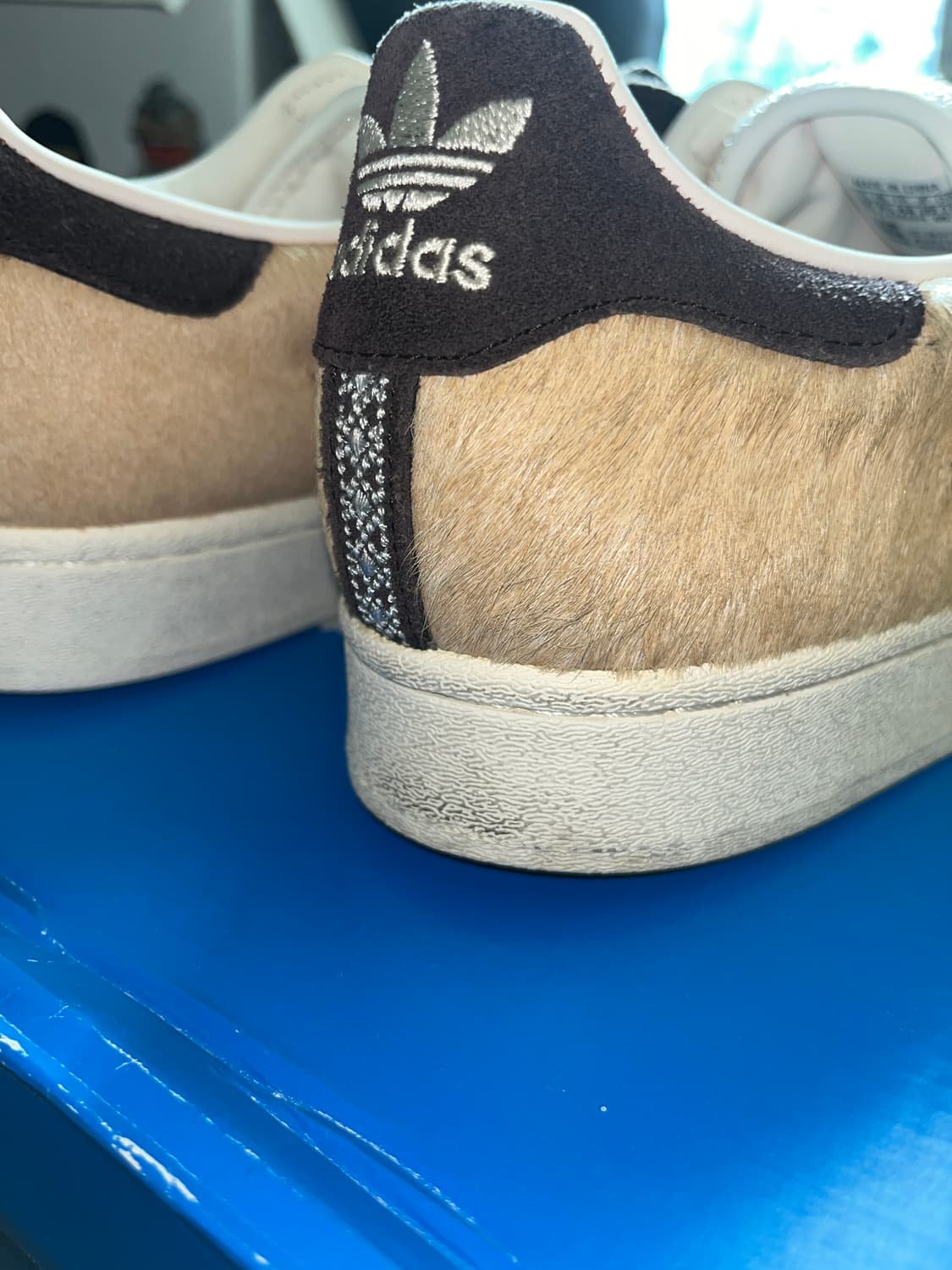 아디다스x아트모스 송치 슈퍼스타 하치코 280 상품이미지6