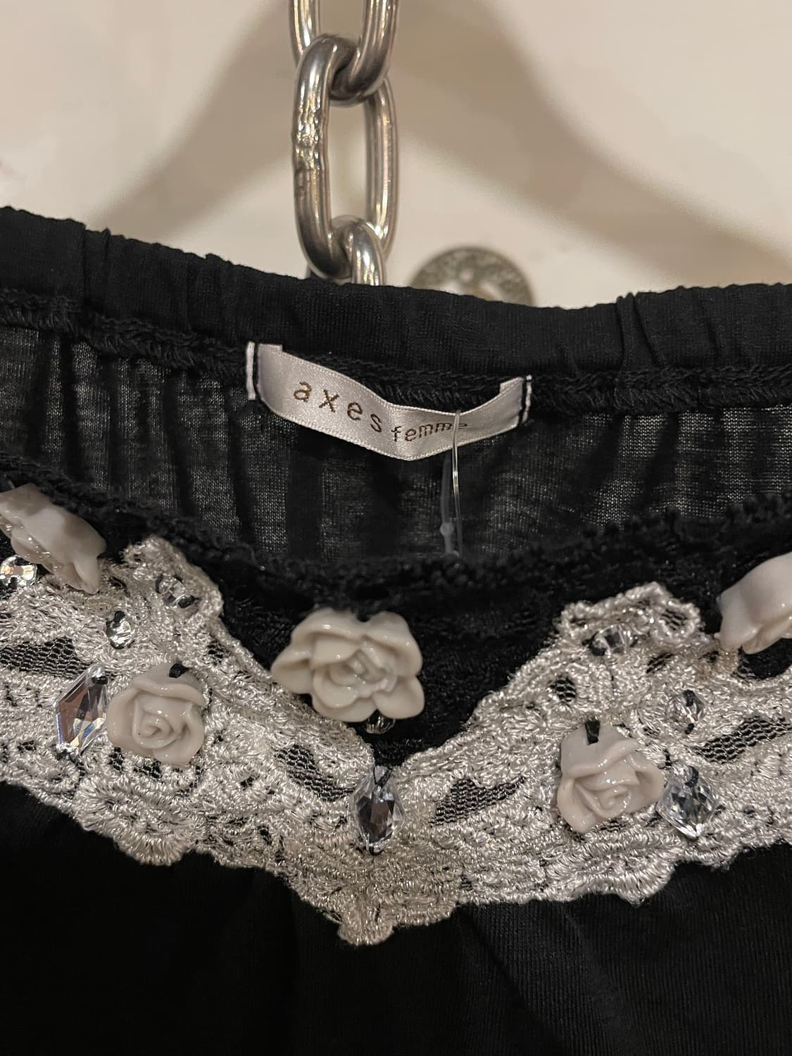 axes femme 엑시즈팜 뜨개 레이스 장미 블랙 슬리브리스 상품이미지5