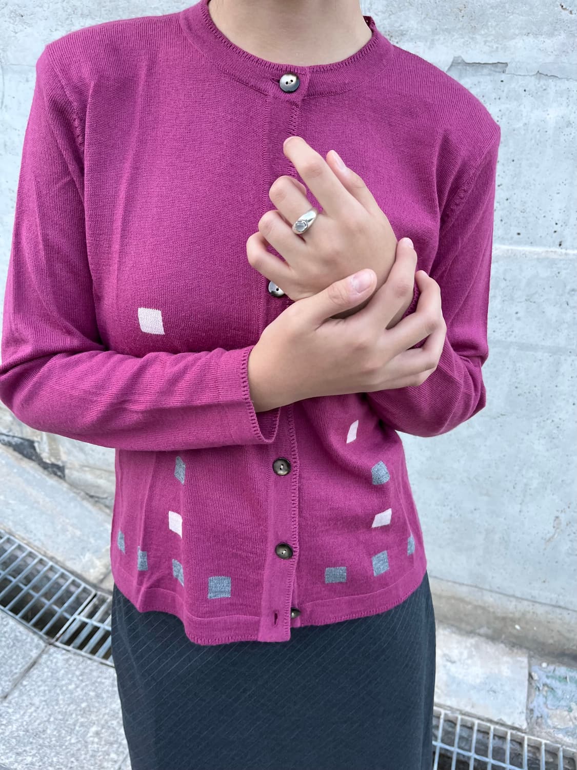 Dark Pink Round Neck Cardigan 상품이미지2