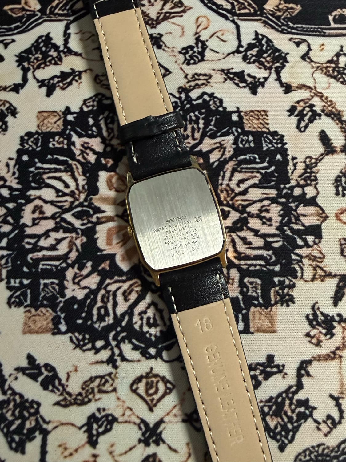 SEIKO 빈티지 쿼츠 시계 상품이미지3