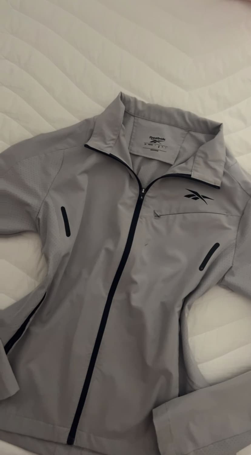 리복 슬림핏 바람막이 상품이미지1