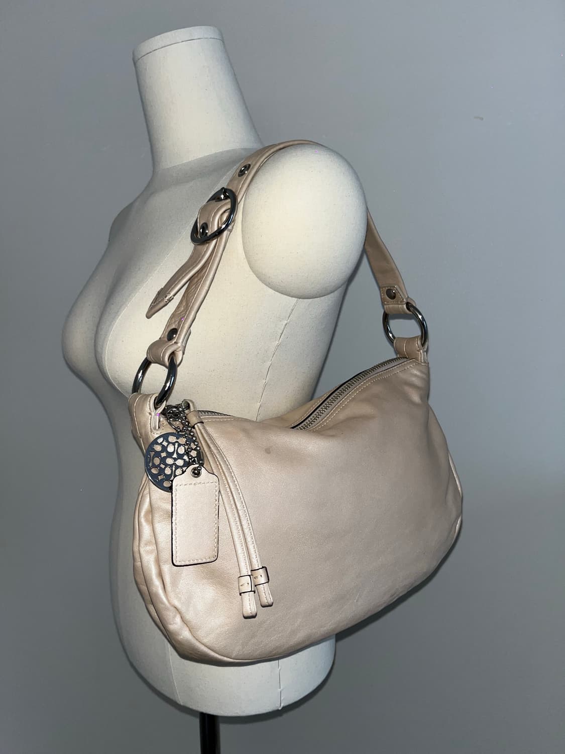 🎉BLACK FRIDAY🎉 Coach creamBag 상품이미지2