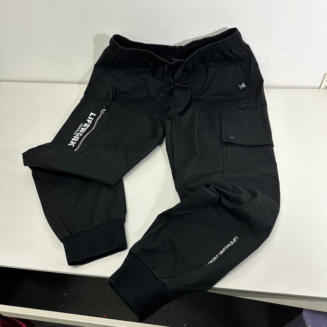 M 라이프워크 블랙 카고 조거팬츠 상품이미지1