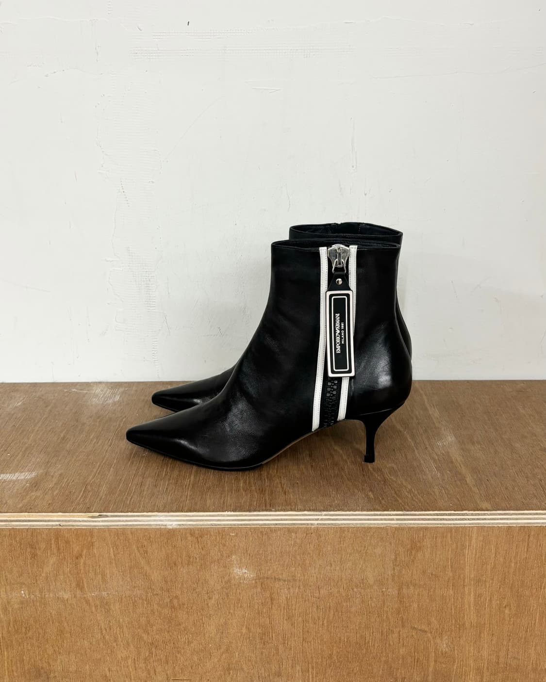 엠포리오 아르마니 블랙 레더 부츠 상품이미지5