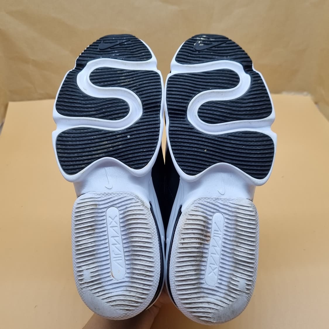 나이키 에어맥스 인피니티2 운동화245. 상품이미지3