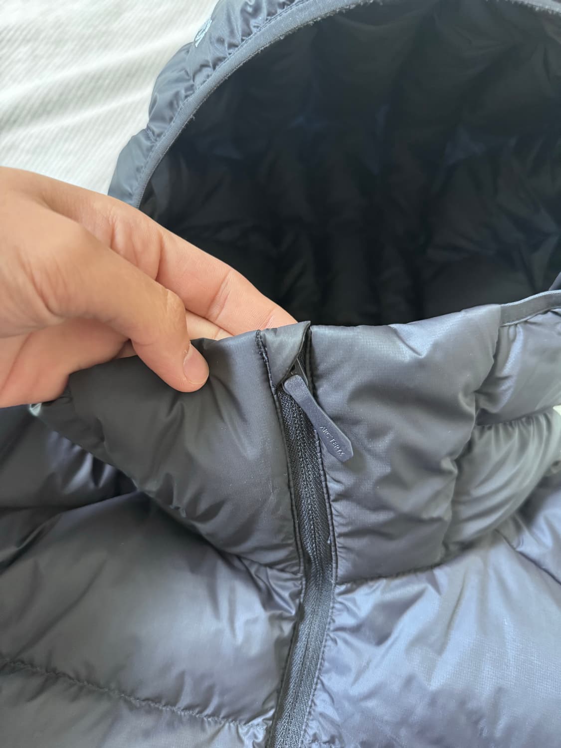 아크테릭스 세륨 후디 블랙 사파이어 상품이미지5