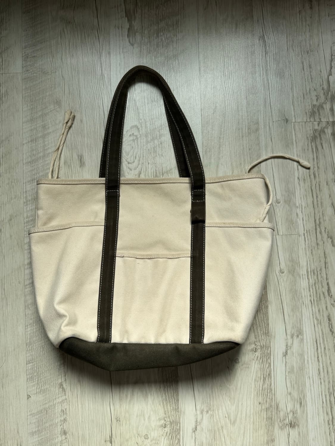 마지언타이틀 캔버스 토트백 올리브/에크루 상품이미지2