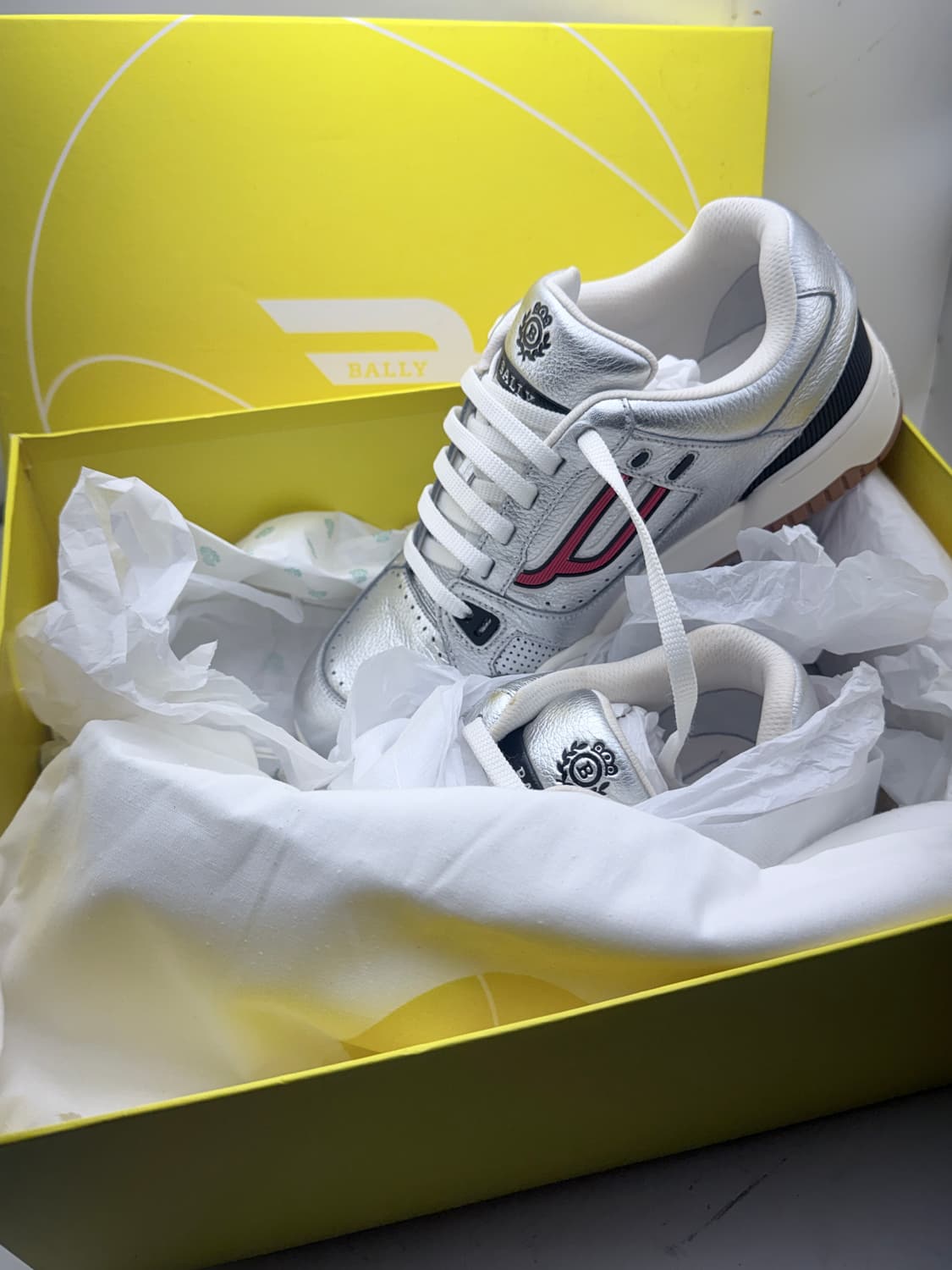 정품)발리 스니커즈265/270 상품이미지2