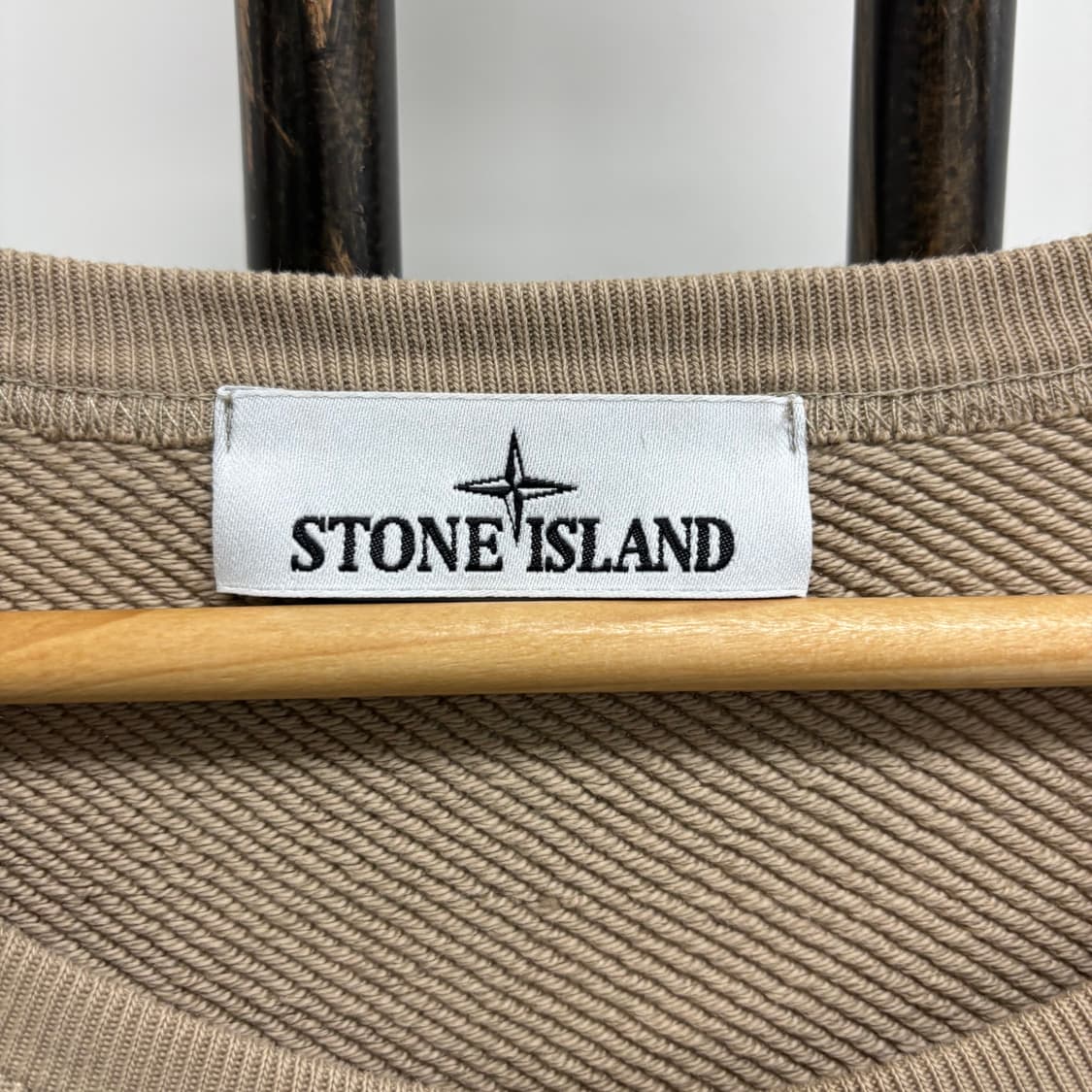 [XL]스톤아일랜드 와펜패치 카모 맨투맨 상품이미지3