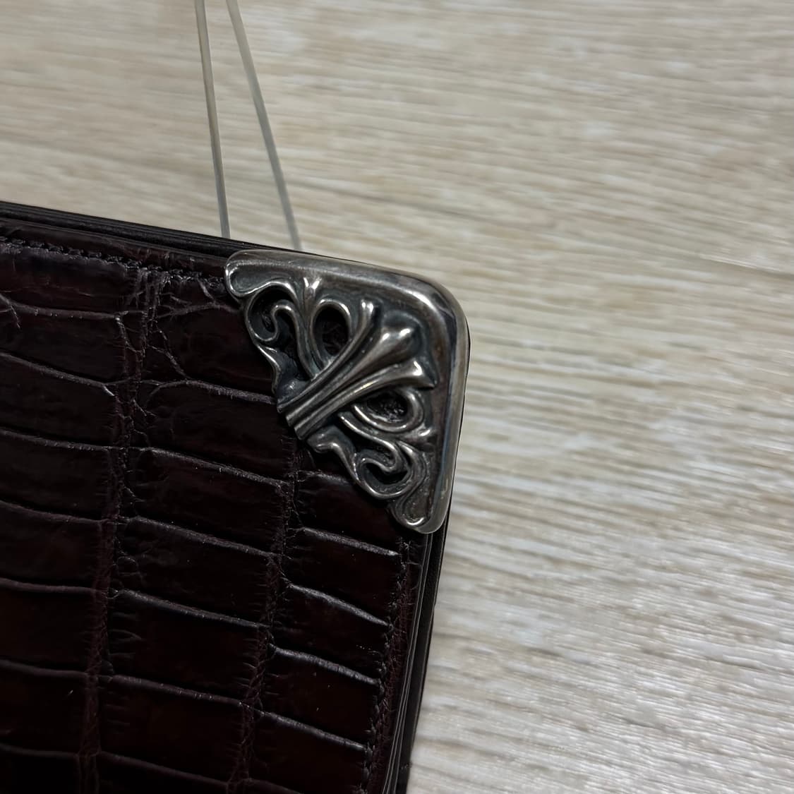[정품/OS] 크롬하츠 악어가죽 장지갑 다크 브라운 상품이미지5