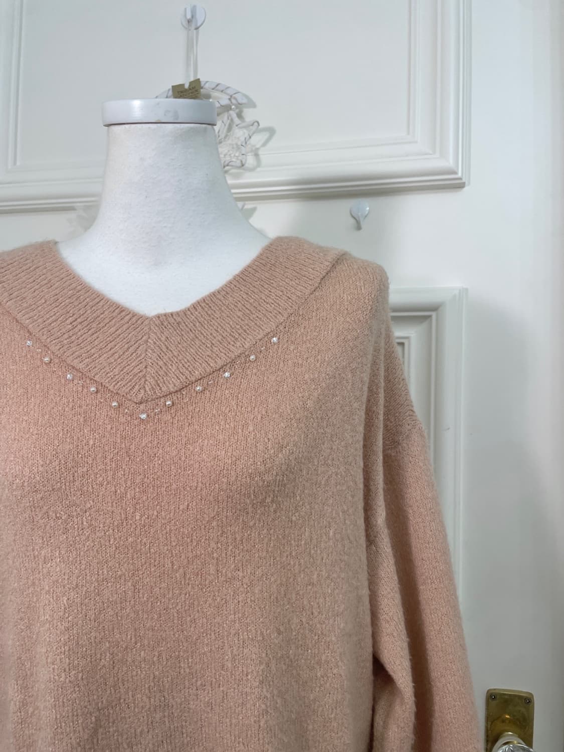 EARTH pink beige v-neck soft knit top 상품이미지7