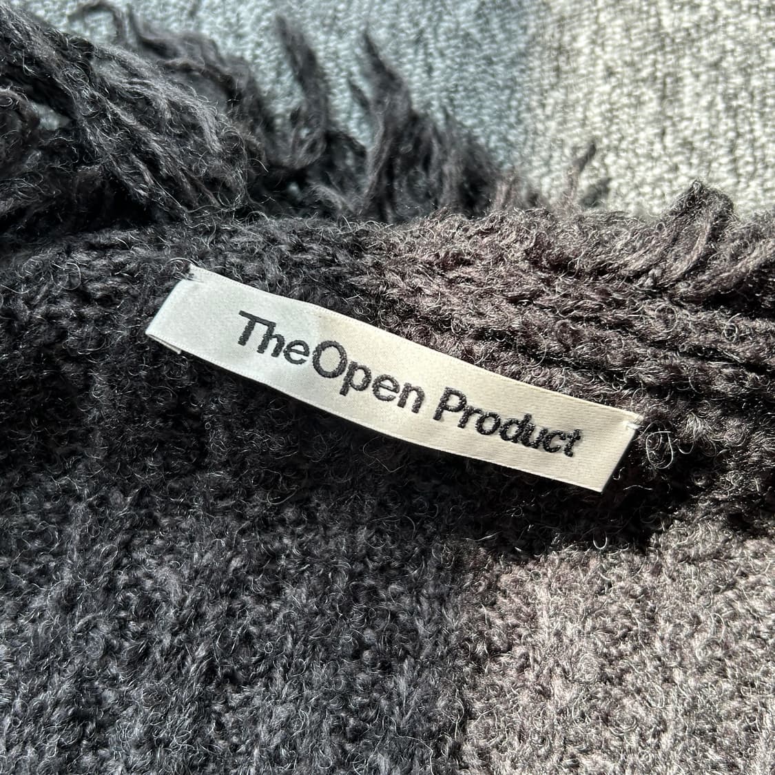 더오픈프로덕트 차콜 프린지 디테일 가디건 상품이미지7