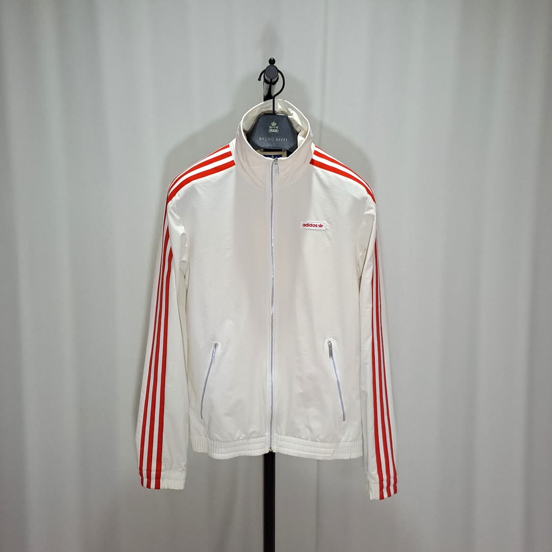 (택포) 아디다스 파이어버드 화이트레드 희귀매물 B463 상품이미지1