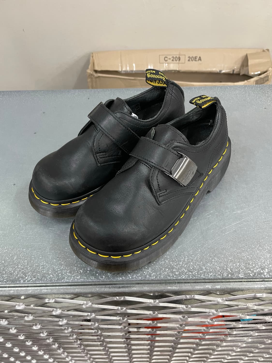 닥터마틴 오클리 버클 슈즈 uk4 상품이미지2