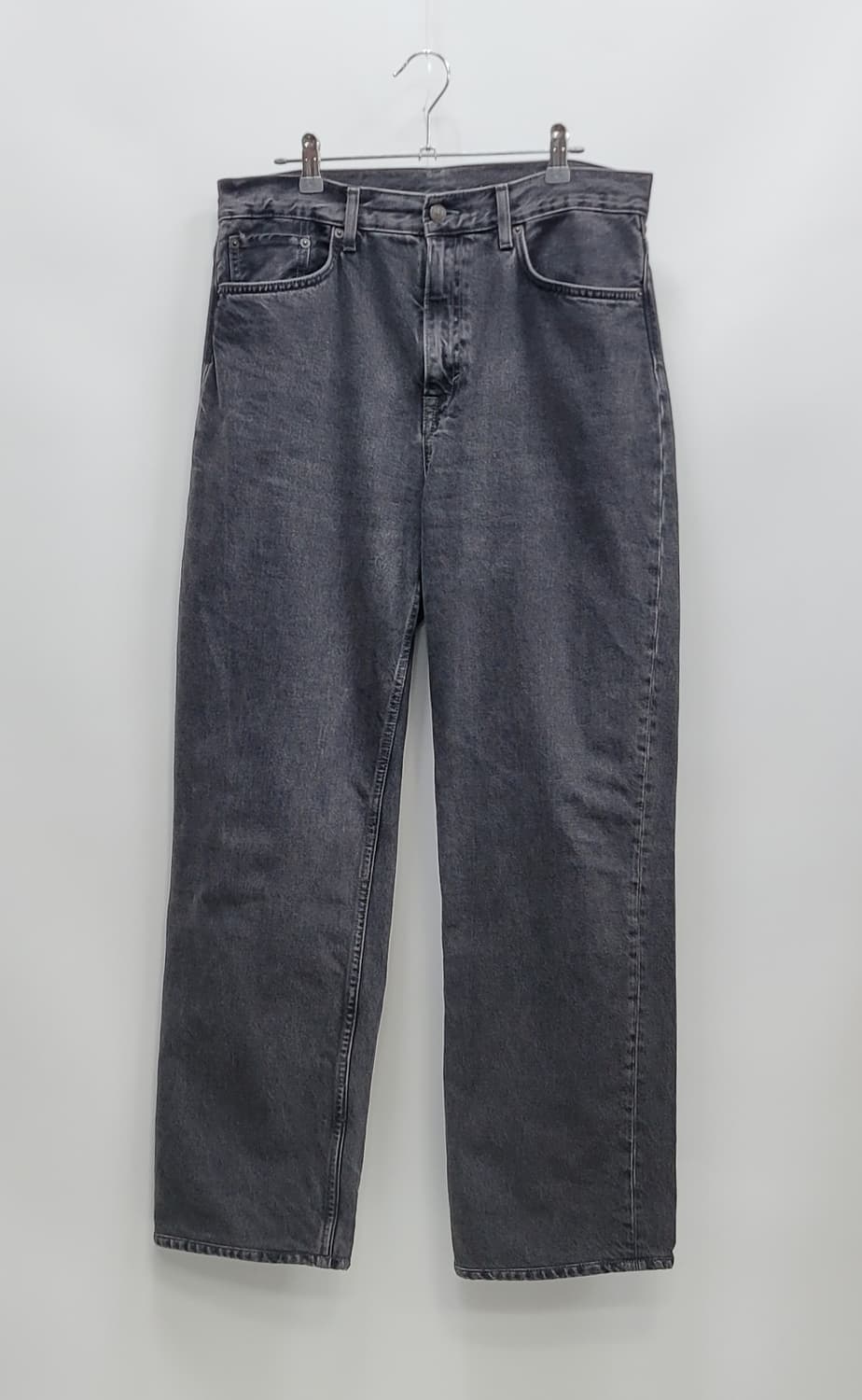 COS 코스 스트레이트 레거 블랙진 청바지 / 공용 30 워시드 블랙
 상품이미지1