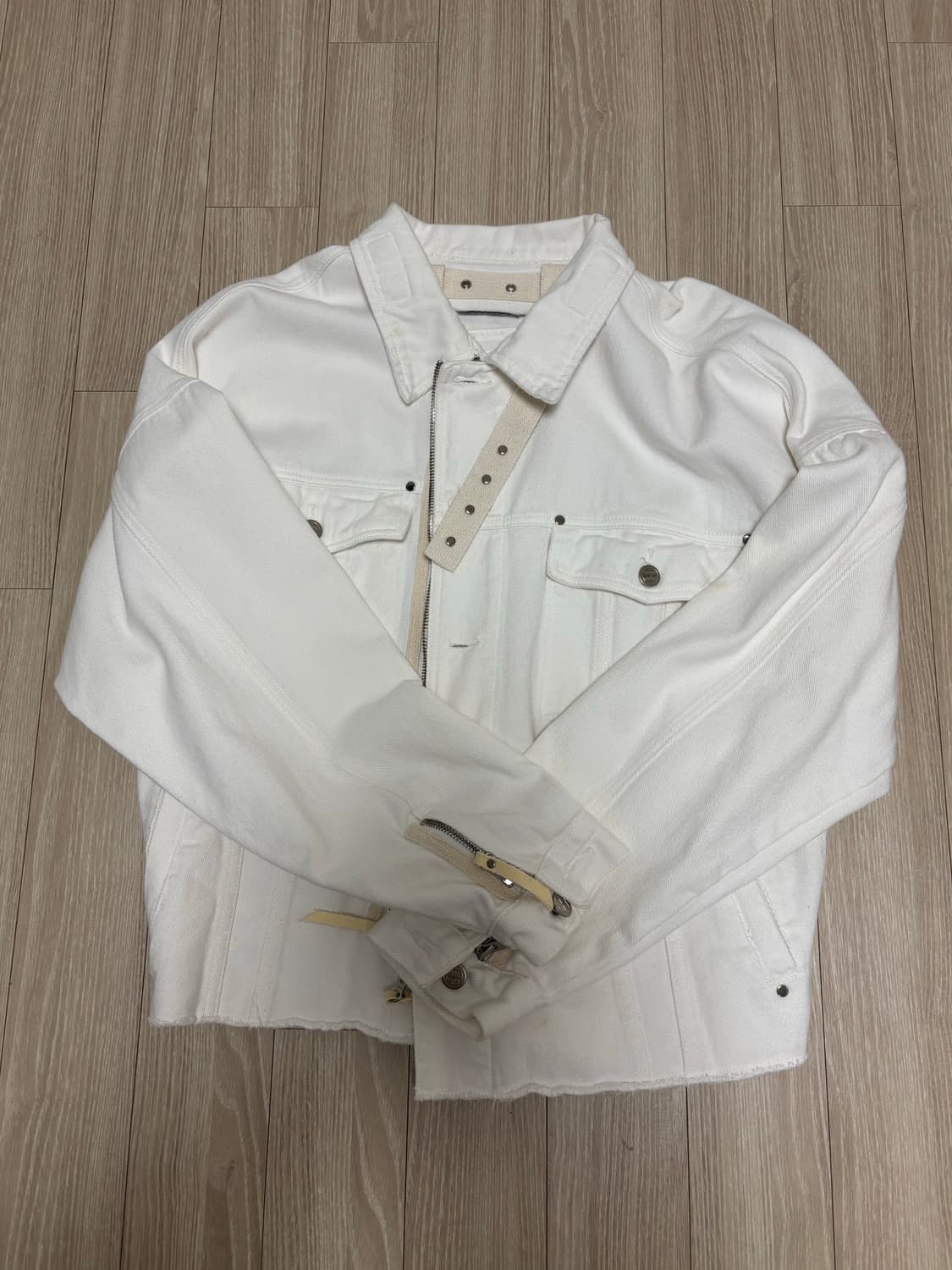 [L] hae.a 헤아 트러커 데님 자켓 화이트 상품이미지1