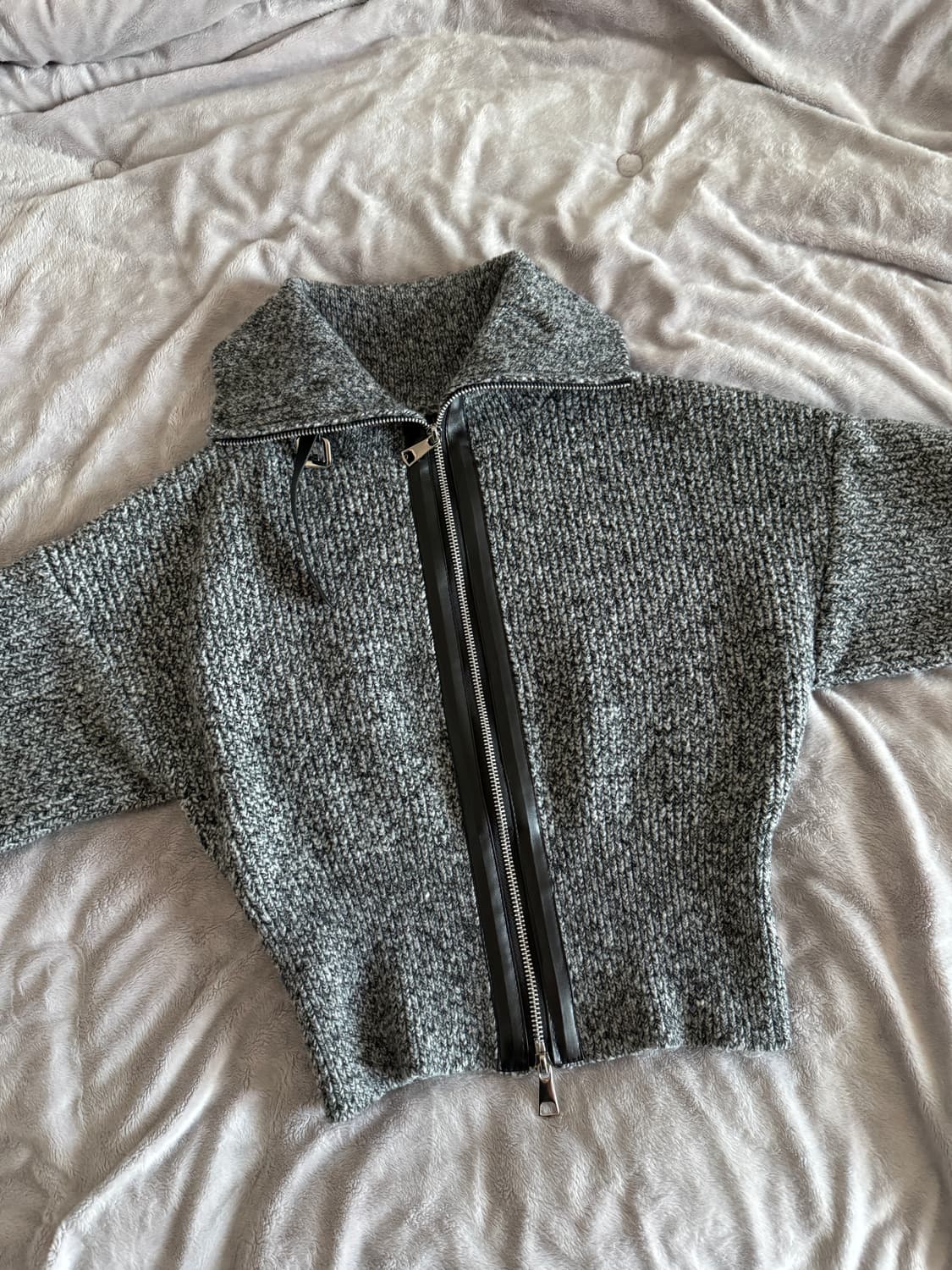 블랙 하이넥 뽀글이 퍼카라 투웨이 니트 집업 상품이미지3