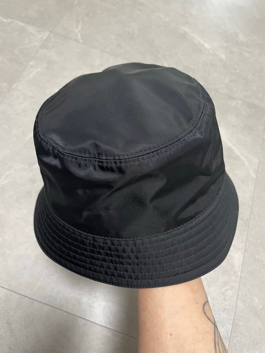 [XL] 프라다 리나일론 버킷햇  상품이미지3