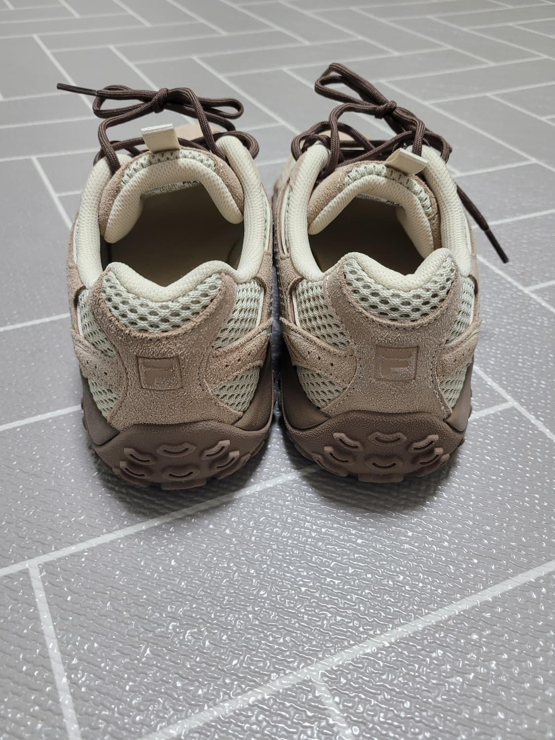 새상품) 휠라 에사페 LX 245 (한소희/ 차정원) 상품이미지5