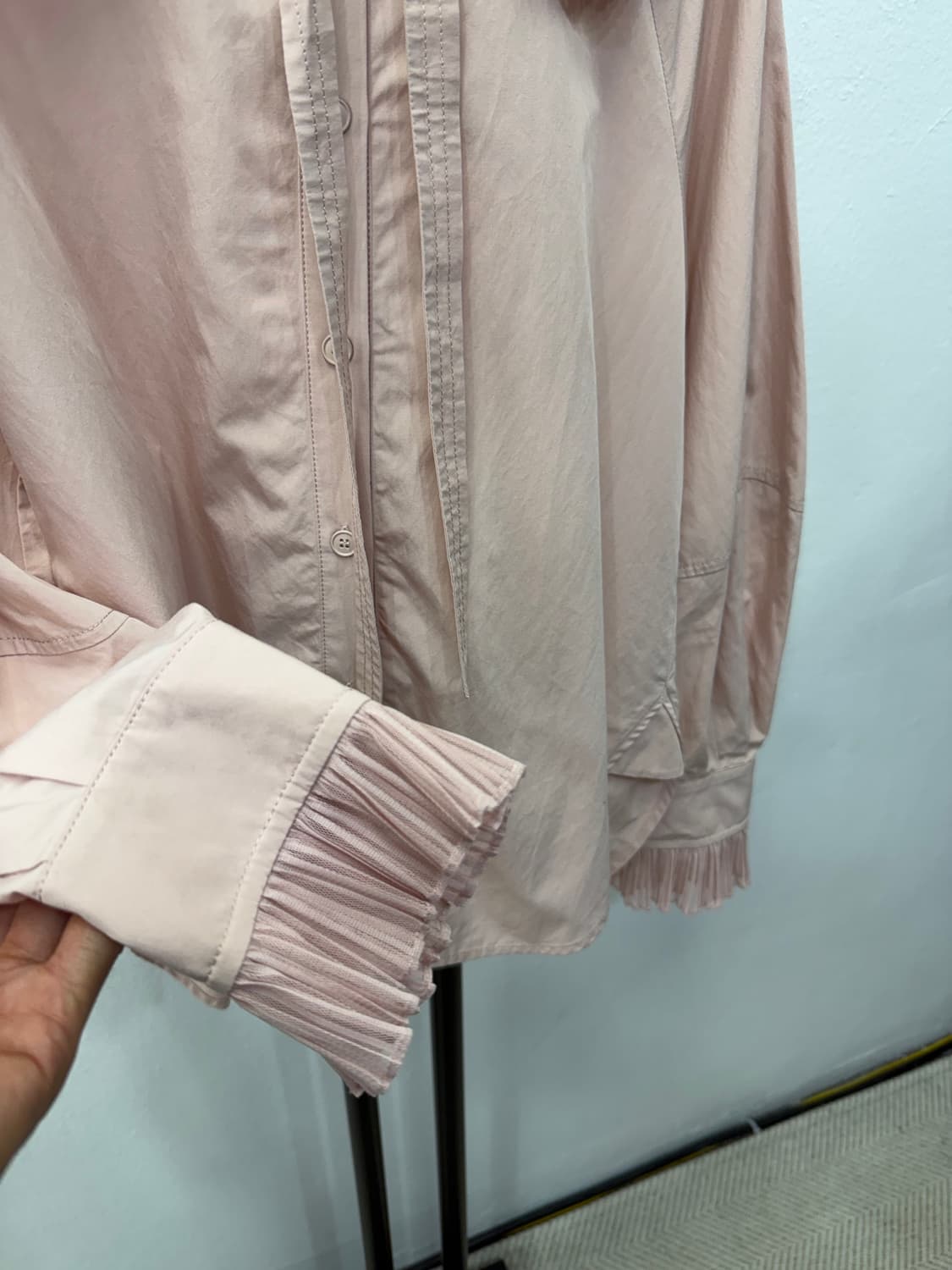 정품) O2ND 오즈세컨 한섬 20ss 프릴 장식 셔츠 76 상품이미지3