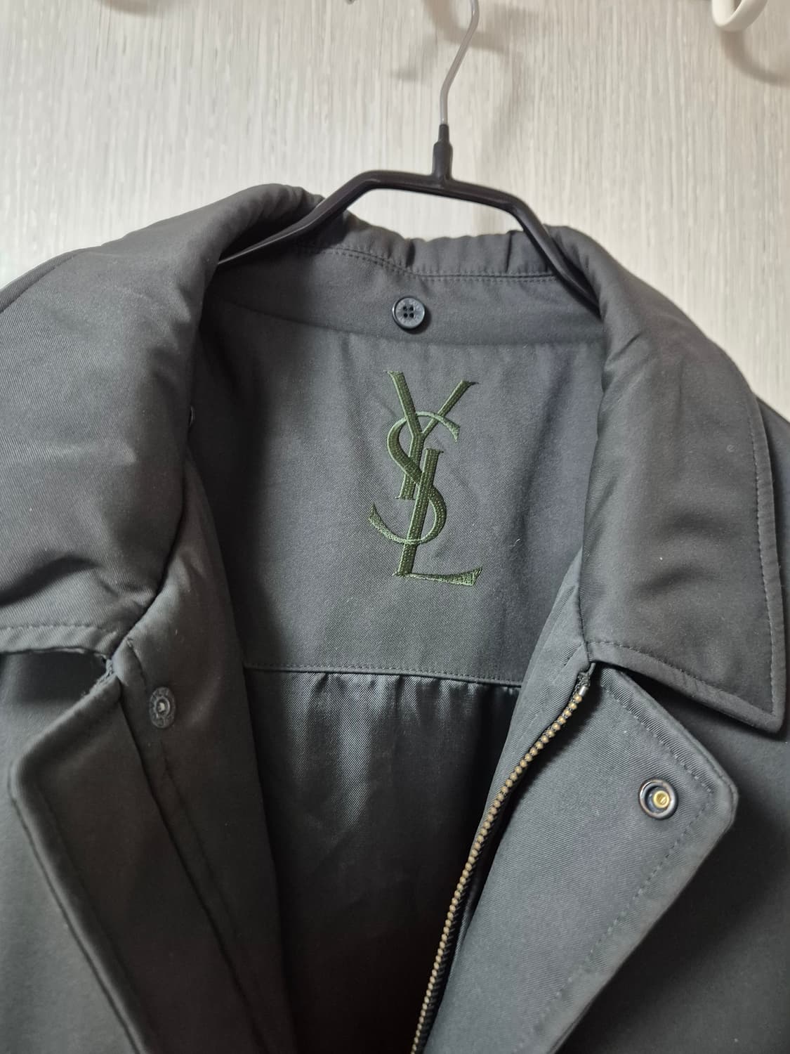 (정품) 입생로랑  구스 점퍼  봄버 자켓 구스다운점퍼 100 생로랑 상품이미지4